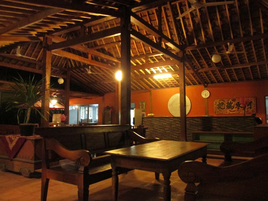 Cempaka Guest house *