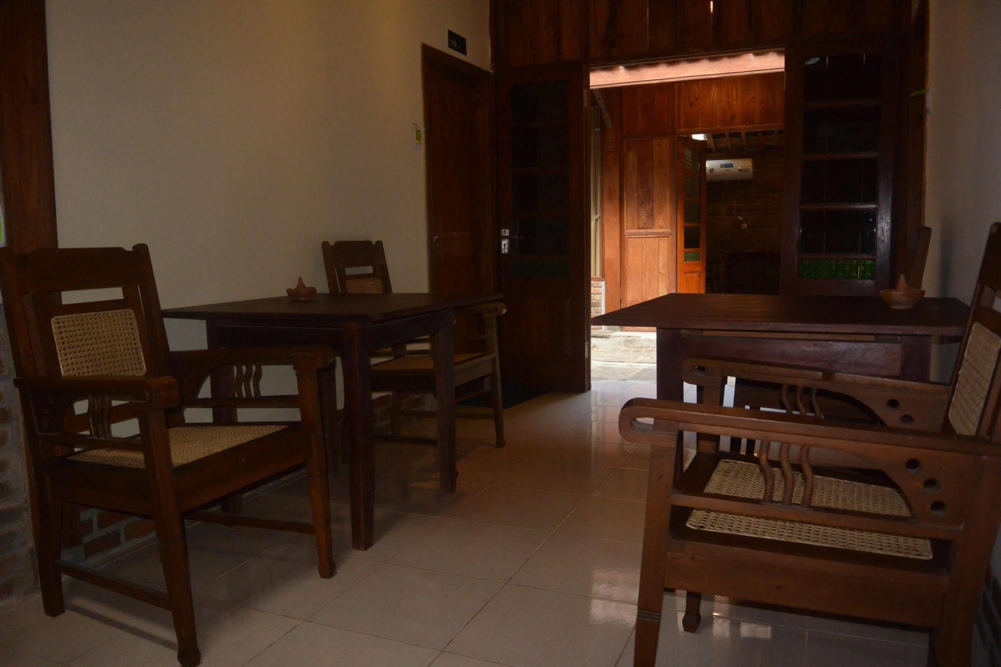 गेस्ट हाउस Cempaka Magelang